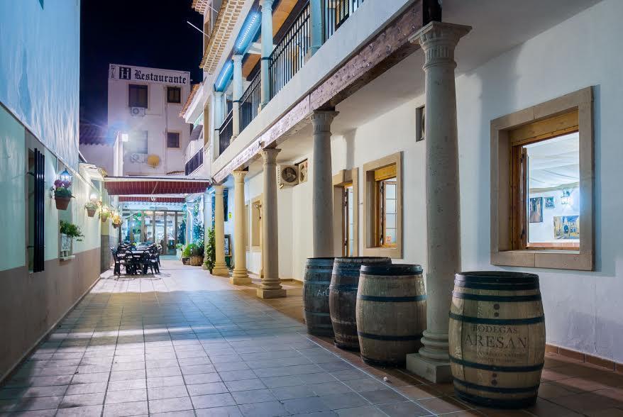 Hostal Nuevo Milan I سان كليمنتي المظهر الخارجي الصورة